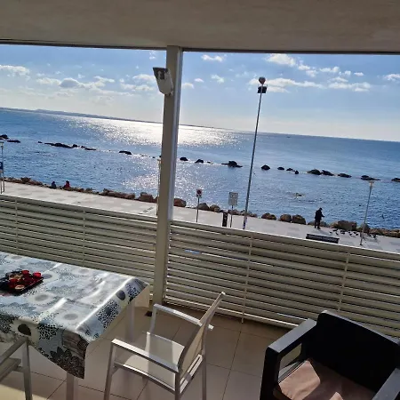 Minzoni Tony アパート ガリポリ